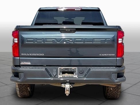 Used 2020 Chevrolet Silverado 1500 Custom w/ Custom Value Package AWD/4WD image 6