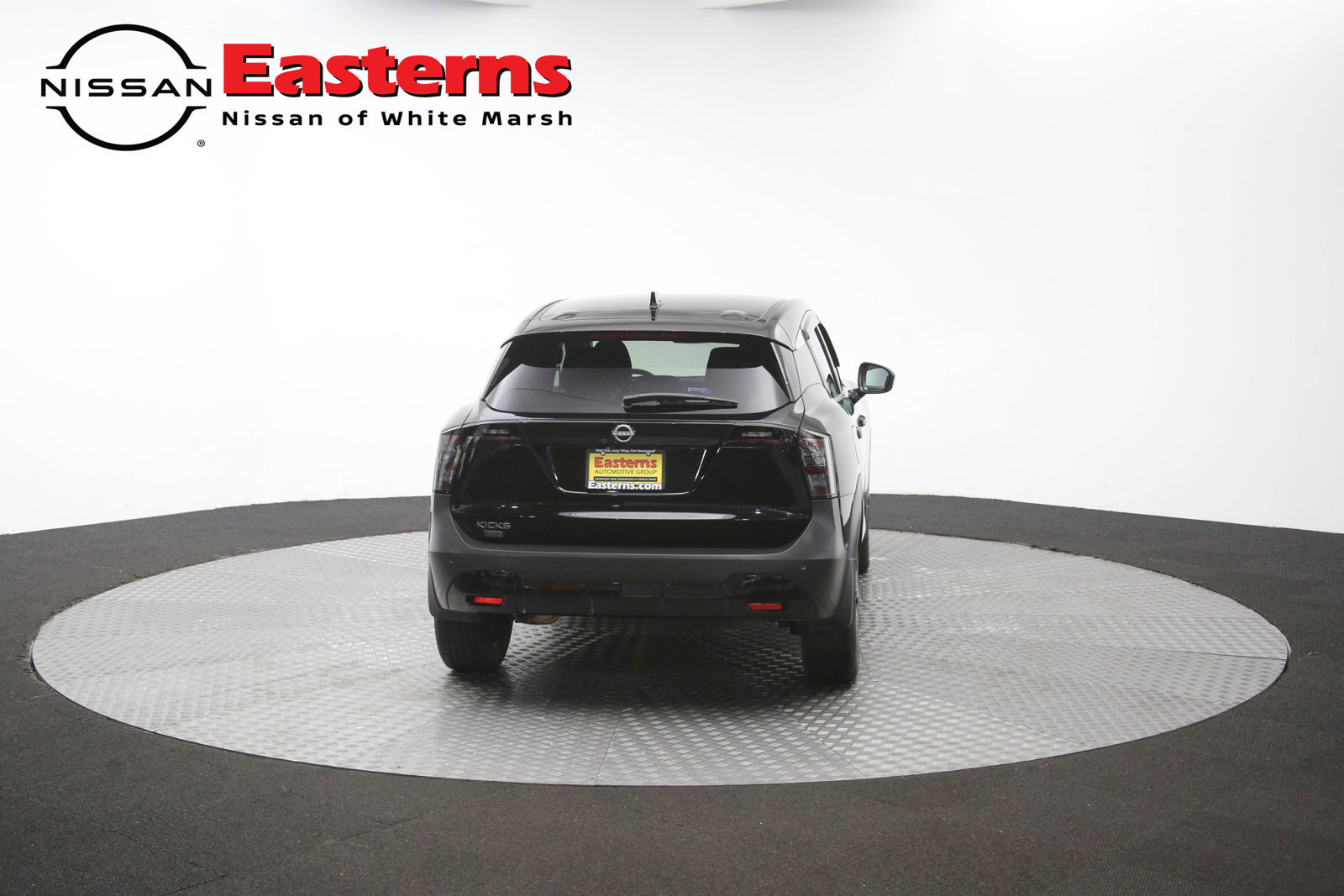 Used 2025 Nissan Kicks SV FWD image 37