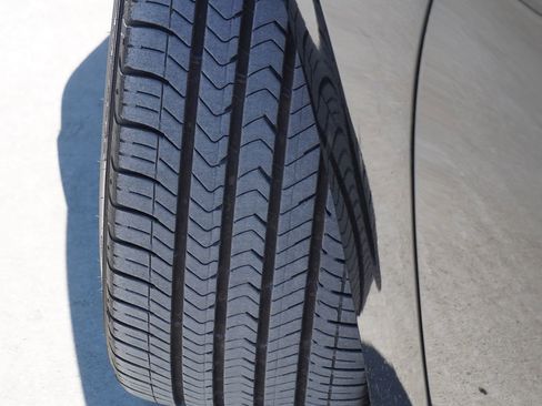 Used 2025 Honda Civic Sport image 5