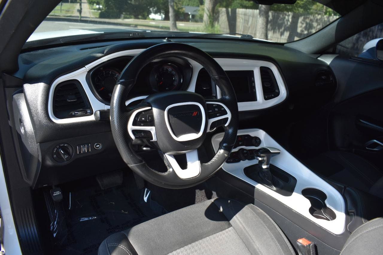 Used 2016 Dodge Challenger SXT w/ Blacktop Package RWD image 13
