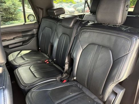 Used 2019 Ford Expedition Max Limited RWD image 23