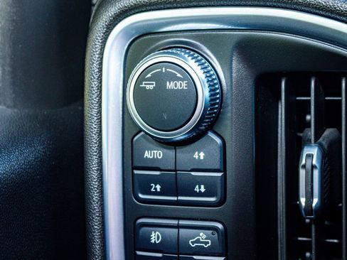 Used 2022 GMC Sierra 1500 AT4 w/ AT4 Premium Package image 18