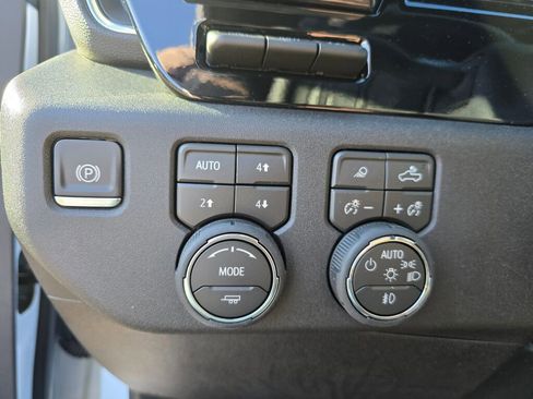 New 2026 Chevrolet Silverado 2500 High Country w/ High Country Premium Package AWD/4WD image 35