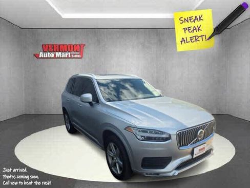 Used 2021 Volvo XC90 T6 Momentum AWD/4WD image 1