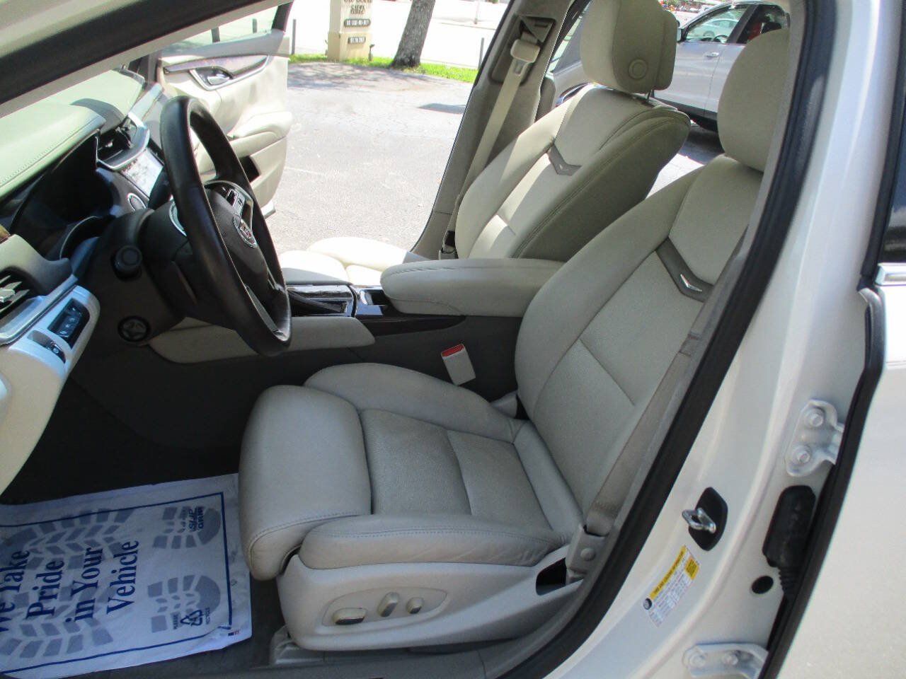 Used 2013 Cadillac XTS Platinum FWD image 10
