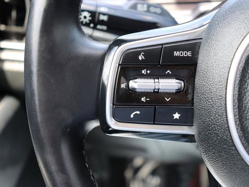 Used 2024 Kia Sorento S FWD image 33