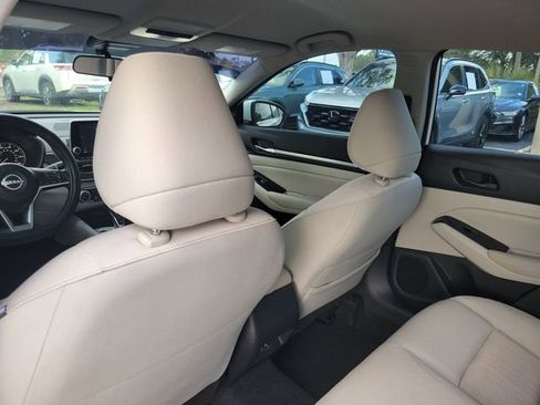 Used 2023 Nissan Altima 2.5 SV FWD image 25