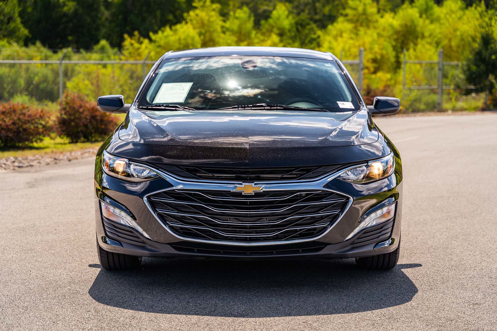 Used 2020 Chevrolet Malibu LT FWD image 2