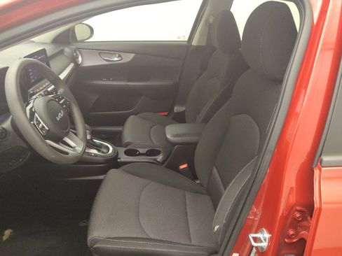 Used 2023 Kia Forte LXS image 17