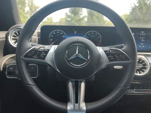 Used 2025 Mercedes-Benz CLA 250 4MATIC image 7
