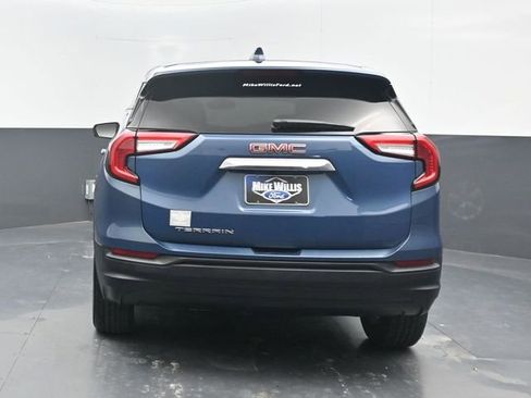 Used 2024 GMC Terrain SLE image 6