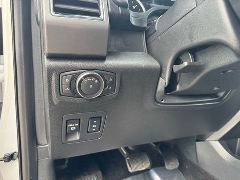 Used 2018 Ford F150 XLT w/ Equipment Group 302A Luxury AWD/4WD image 14