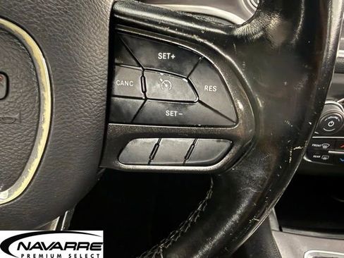 Used 2020 Dodge Charger SXT image 17