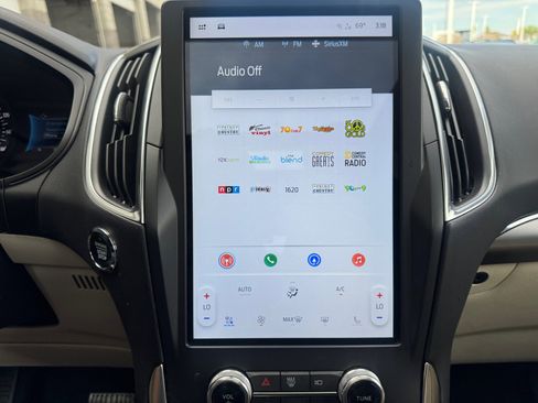 Used 2024 Ford Edge Titanium w/ Equipment Group 301A image 28