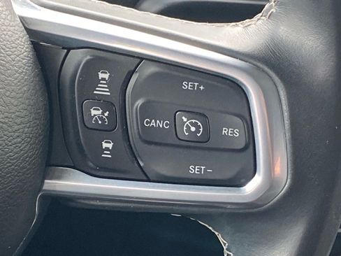 Used 2022 Jeep Wrangler Unlimited Sahara w/ Safety Group AWD/4WD image 5