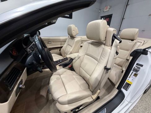 Used 2010 BMW 328i Convertible RWD image 20