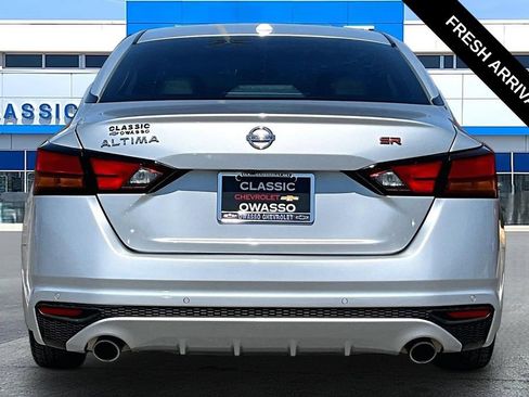 Used 2022 Nissan Altima 2.5 SR FWD image 4