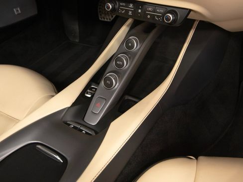 Used 2020 Ferrari Portofino image 54