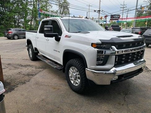 Used 2020 Chevrolet Silverado 2500 LT w/ All Star Edition AWD/4WD image 3