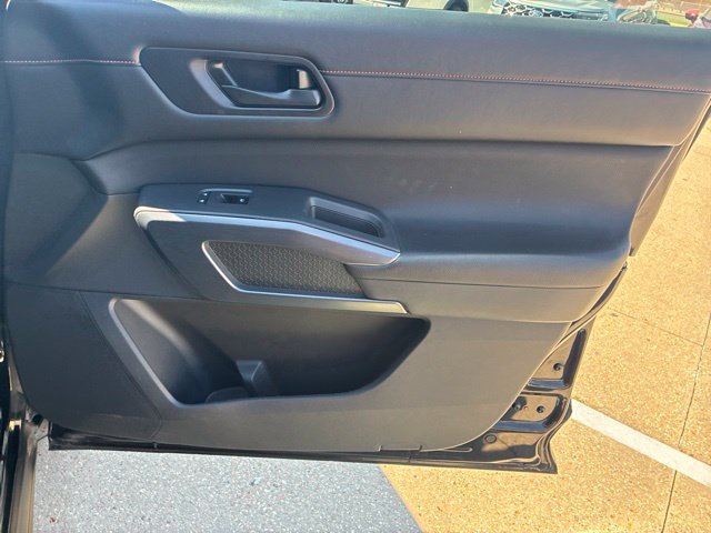 Used 2024 Nissan Pathfinder Rock Creek AWD/4WD image 13