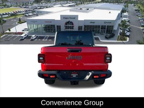 Certified 2025 Jeep Gladiator Mojave w/ Convenience Group AWD/4WD image 4