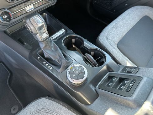 Used 2025 Ford Bronco Big Bend image 17