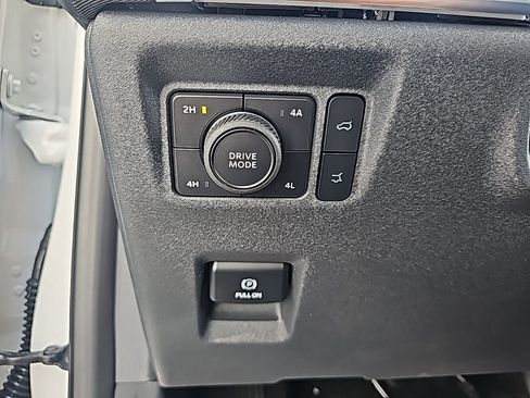 New 2026 Ford Expedition Max Platinum image 24