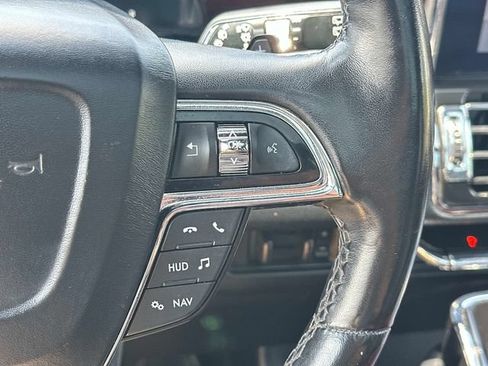 Used 2018 Lincoln Navigator L Reserve w/ Technology Package AWD/4WD image 24