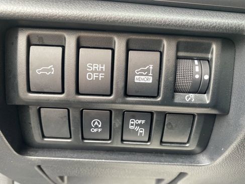 Used 2022 Subaru Forester Premium AWD/4WD image 26