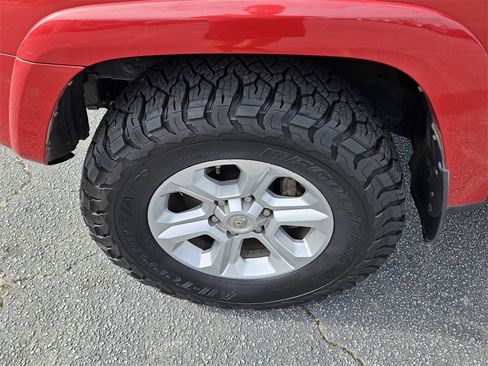 Used 2021 Toyota 4Runner SR5 Premium image 15