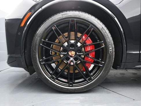 New 2026 Porsche Macan GTS Electric AWD/4WD image 7