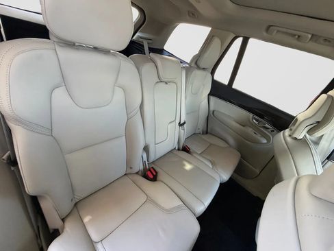 Used 2017 Volvo XC90 T6 Momentum w/ Vision Package AWD/4WD image 19