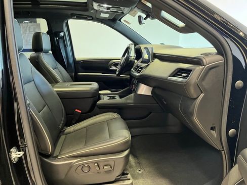 Used 2022 Chevrolet Tahoe Premier w/ Premium Package image 35