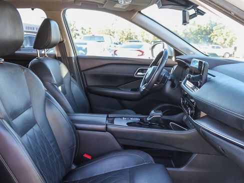 Used 2023 Nissan Rogue Platinum w/ Platinum Premium Package image 21