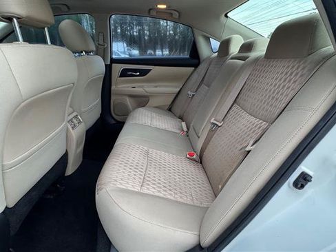 Used 2016 Nissan Altima 2.5 SV w/ Convenience Package FWD image 40