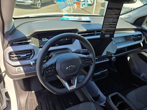 Used 2027 Chevrolet Bolt LT w/ Comfort Package FWD image 6