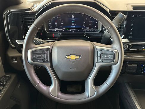 Used 2025 Chevrolet Silverado 2500 LTZ w/ LTZ Convenience Package AWD/4WD image 19