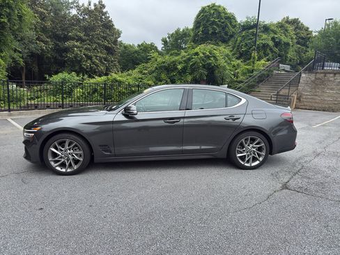 Used 2022 Genesis G70 2.0T RWD image 12