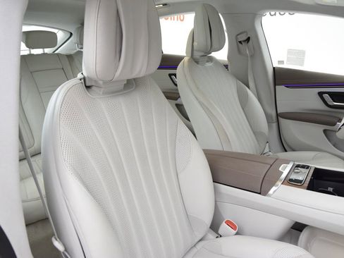 Certified 2023 Mercedes-Benz EQS 580 4MATIC Sedan image 17