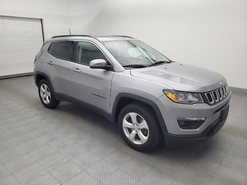Used 2018 Jeep Compass Latitude w/ Popular Equipment Group AWD/4WD image 11