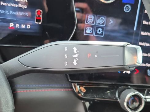 Used 2024 Chevrolet Blazer EV RS image 25