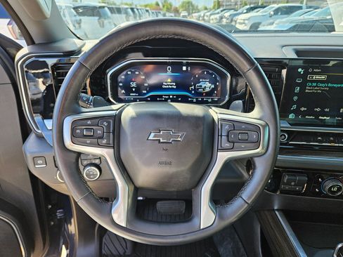 Used 2023 Chevrolet Silverado 1500 LT Trail Boss AWD/4WD image 16