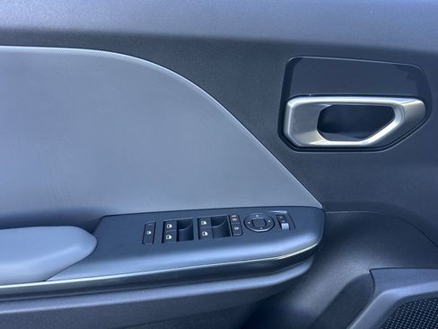 New 2025 Kia K4 LXS image 7