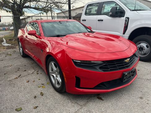 Used 2022 Chevrolet Camaro LT image 19