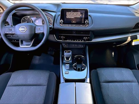 New 2026 Nissan Rogue SV image 5