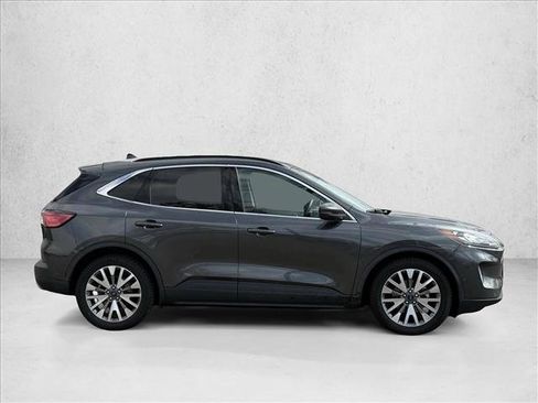 Used 2020 Ford Escape Titanium FWD image 4
