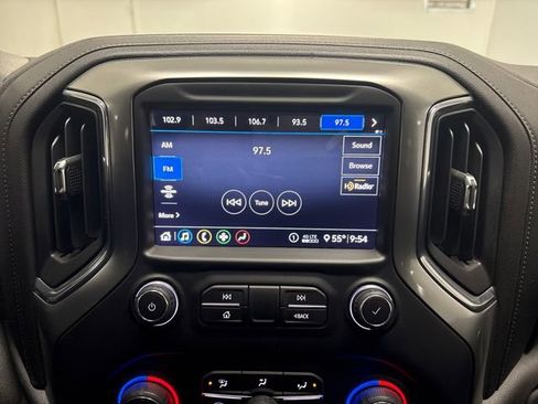 Used 2020 Chevrolet Silverado 1500 LT Trail Boss image 38