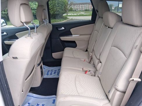 Used 2012 Dodge Journey SXT w/ Popular Equipment Group FWD image 16