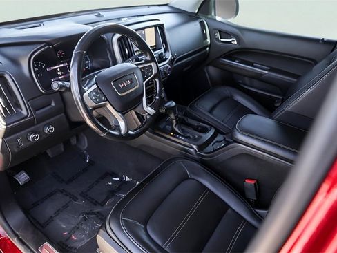 Used 2020 GMC Canyon Denali image 13