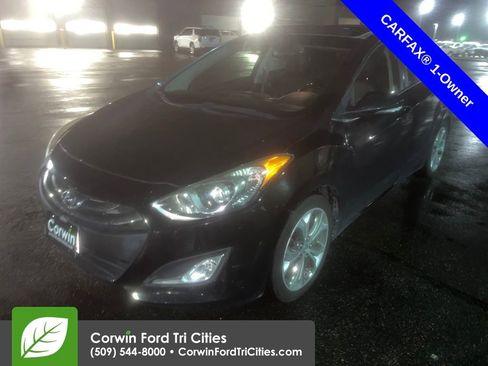 Used 2013 Hyundai Elantra GT w/ Style Pkg image 1